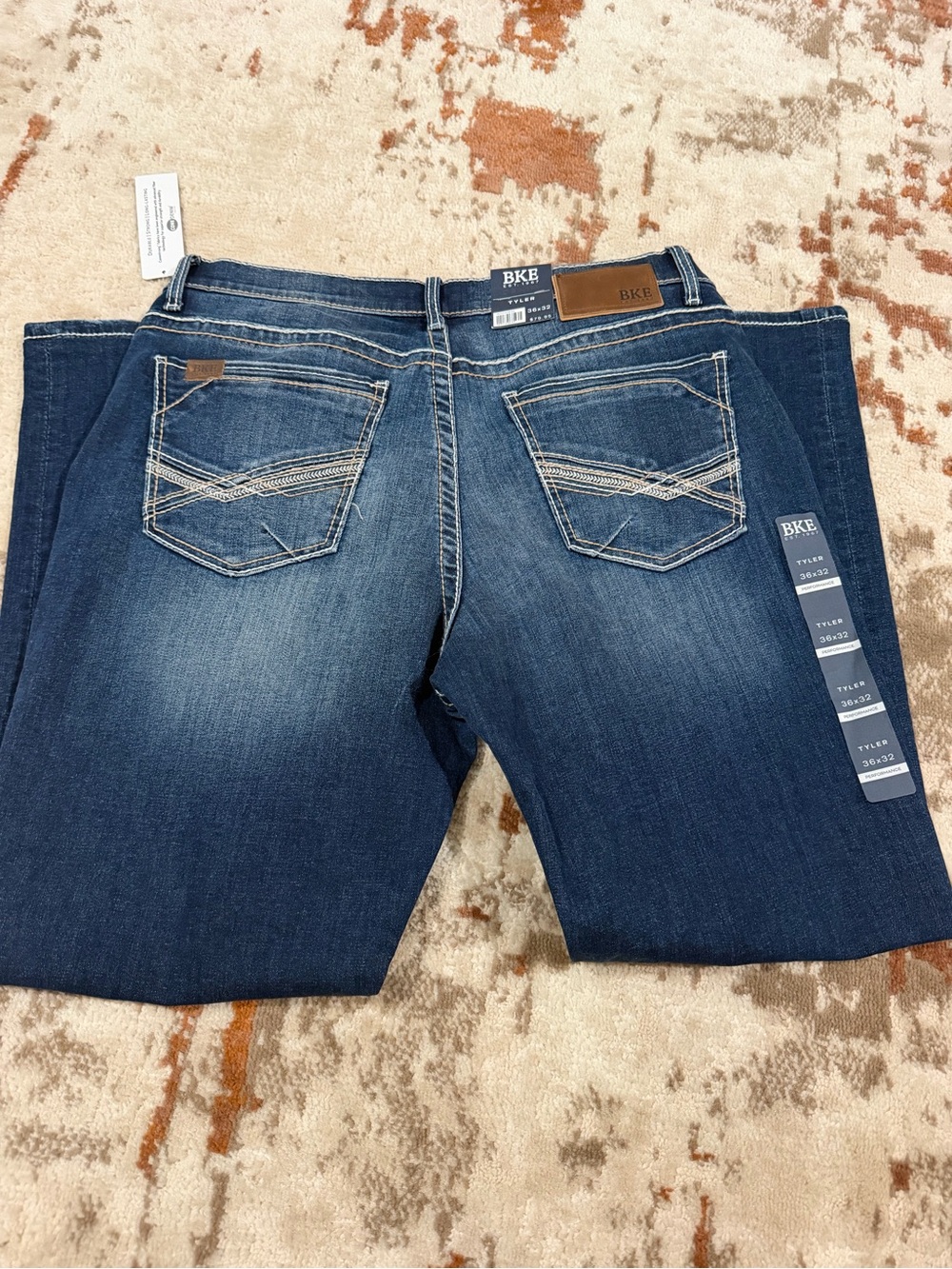 BKE Men's Relaxed Fit Mid-Rise Jeans in Dark Blue